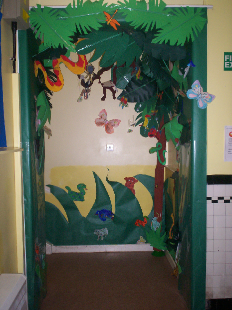 Amazon Rainforest classroom display photo - Photo gallery - SparkleBox