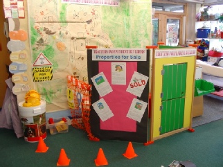 Three Little Pigs Construction Site Role-Play